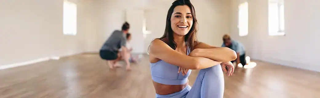 Egg donor staying active with light exercise during an egg donation cycle.