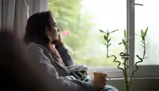 Egg donor contemplating intended parent journey